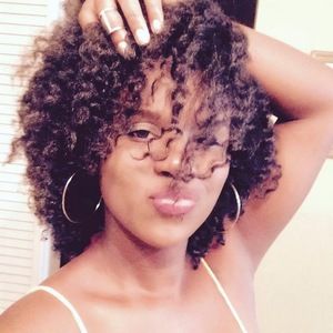 Meet your Posher, Tanesia